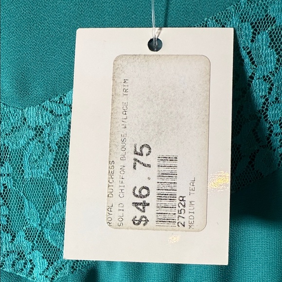 Elegant Teal Lace Blouse - Picture 8 of 8